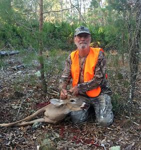Click image for larger version. 

Name:	FIRST BUCK.jpg 
Views:	665 
Size:	91.3 KB 
ID:	180247