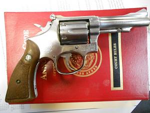 Click image for larger version. 

Name:	S&W Model 67 no dash.jpg 
Views:	7 
Size:	58.0 KB 
ID:	314280