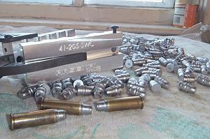 Click image for larger version. 

Name:	Mold boolits and dummy rounds Arsenal 41 205 SWC 1k picsal.jpg 
Views:	104 
Size:	62.9 KB 
ID:	214277