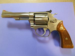Click image for larger version. 

Name:	S&W Model 63 stock grips.jpg 
Views:	55 
Size:	38.8 KB 
ID:	287297