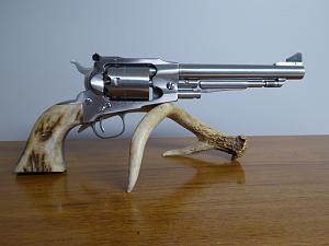 Click image for larger version. 

Name:	Ruger Old Army BP 44 Cal (2).JPG 
Views:	6 
Size:	204.3 KB 
ID:	313868