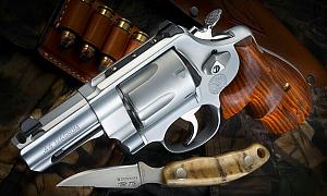 Click image for larger version. 

Name:	pic-2008-09-09-revolver-large_kindlephoto-579557735.jpg 
Views:	25 
Size:	56.8 KB 
ID:	214994