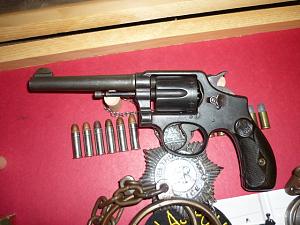 Click image for larger version. 

Name:	38_S&W_revolver_04.jpg 
Views:	31 
Size:	124.9 KB 
ID:	220455